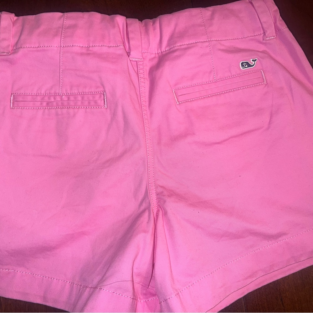 Vineyard Vines shorts size 12 - Picture 3 of 3